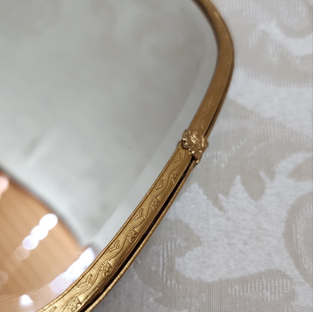 VINTAGE Gold Tone Hand Mirror Embroidered Floral Back Heavy Beveled Glass Vanity - Picture 9 of 13